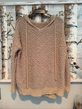 Miracle V-Neck Popcorn Knit Hoodie in Taupe